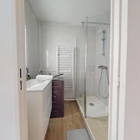 Renove A Deux Pas Du Centre Cabourg